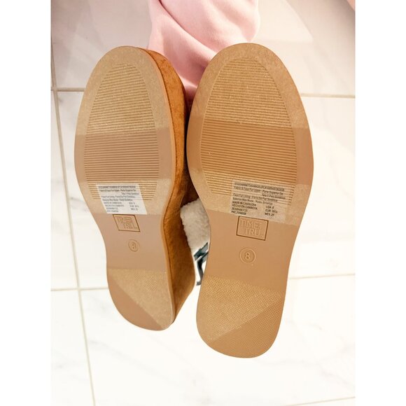 Time and Tru Women's Faux Shearling Wedge Clogs in Brown NEW 8 - Picture 5 of 12